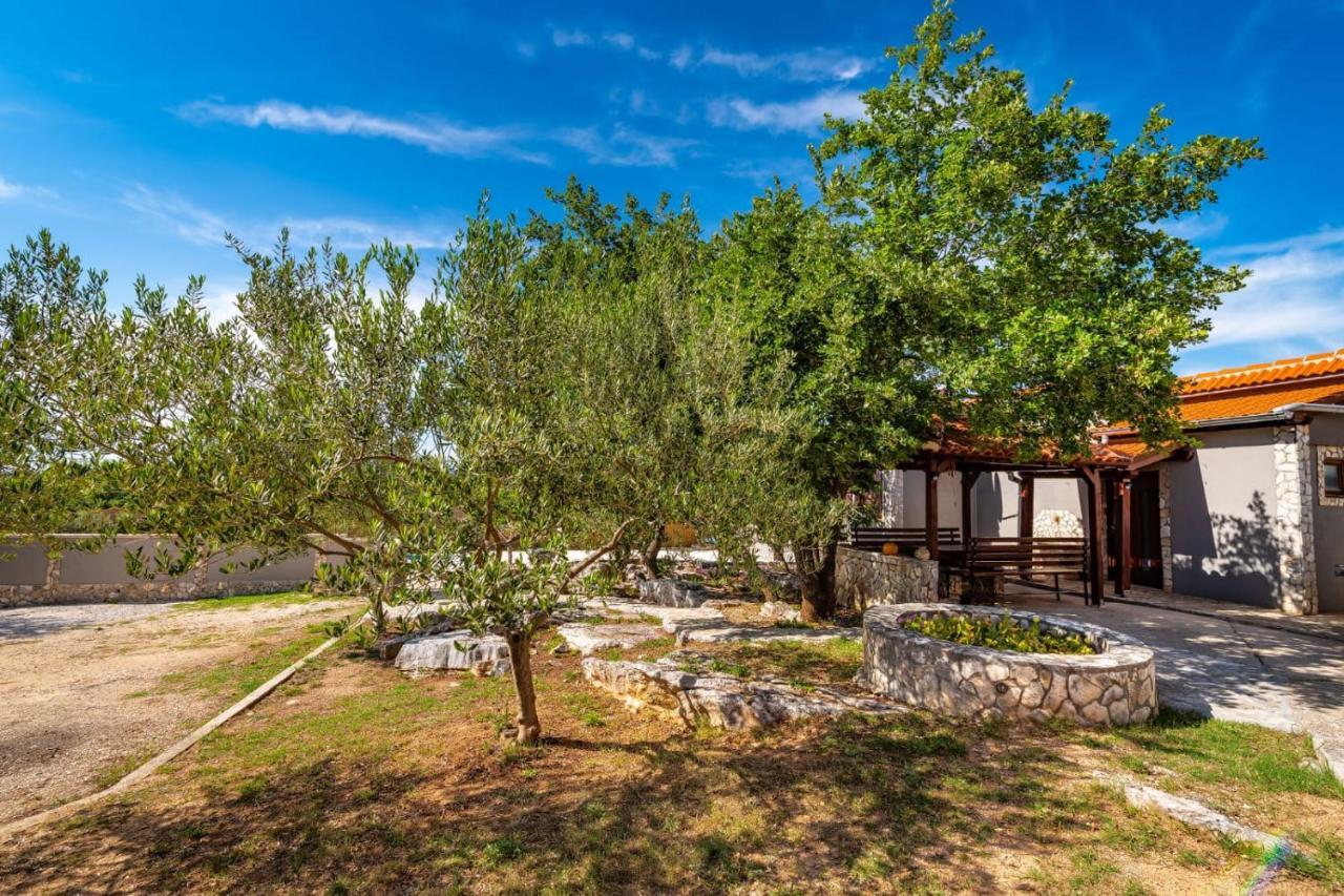 Villa Eagle Benkovac Esterno foto