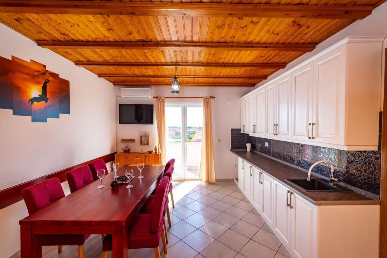 Villa Eagle Benkovac Esterno foto